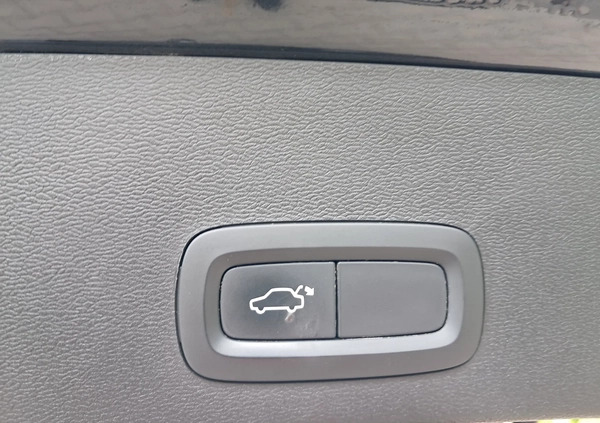 Volvo XC 40 cena 83900 przebieg: 197000, rok produkcji 2018 z Maków Podhalański małe 529